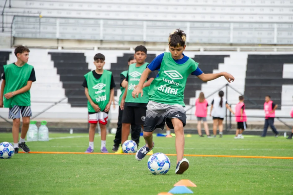 pelota_al_medio_2