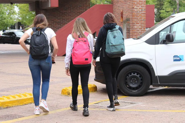 estudiantesjpg
