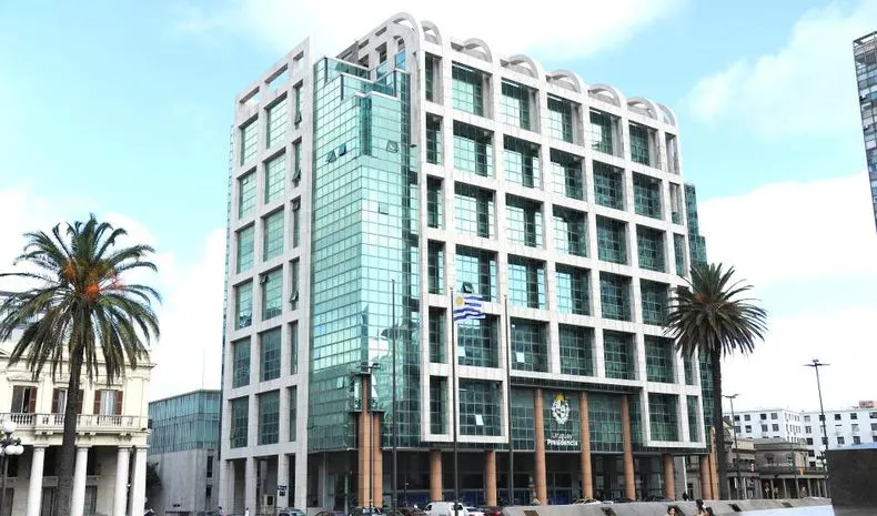 am_657_01jpg-1