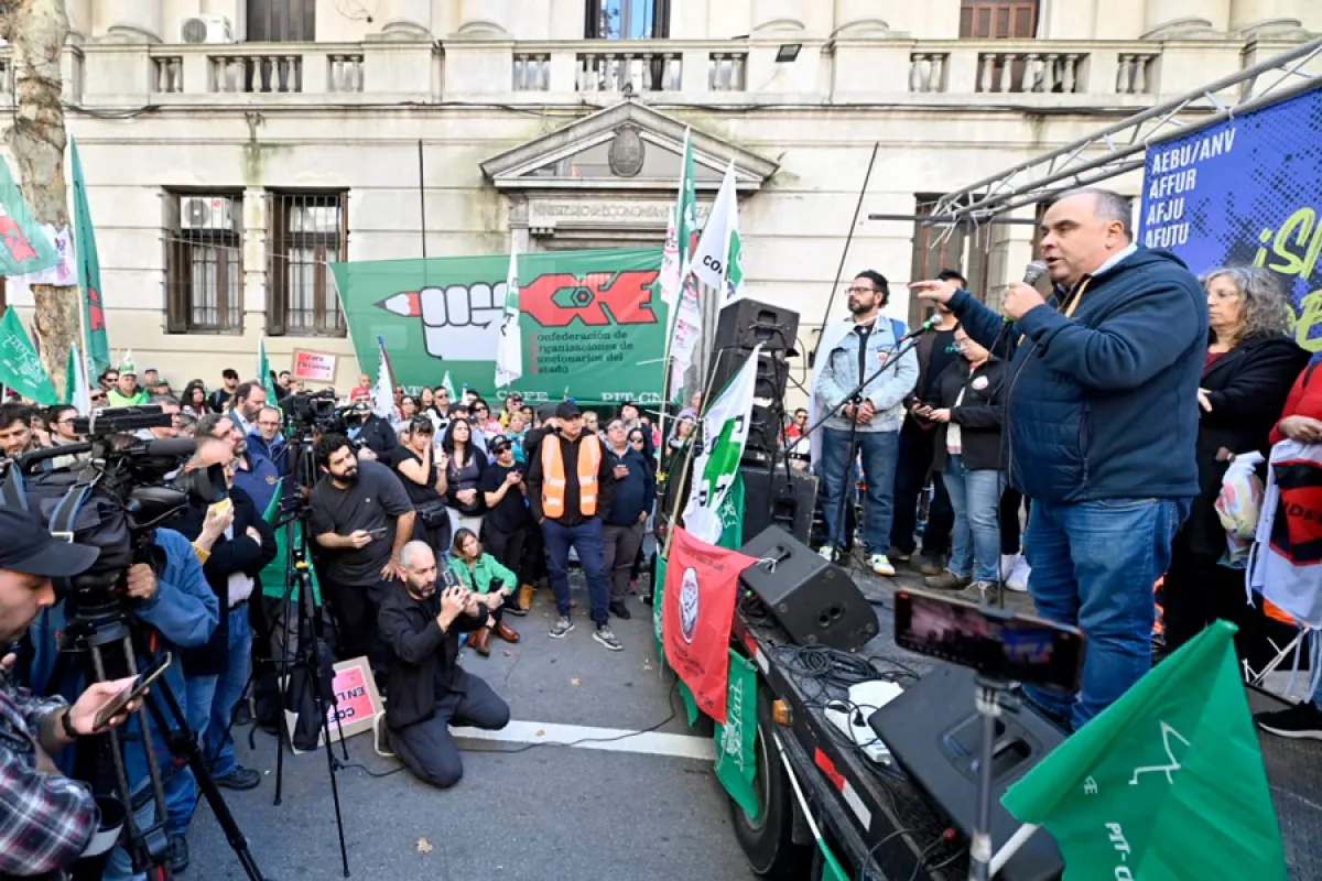 1768b3012230ffe790eb6913a7bc69b7_XL