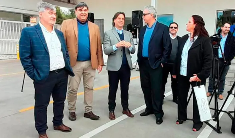 am_702_02_editadajpg