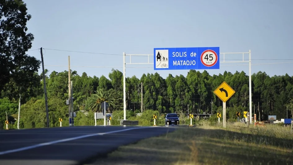 Cartel en ruta de Solís de Mataojo_1