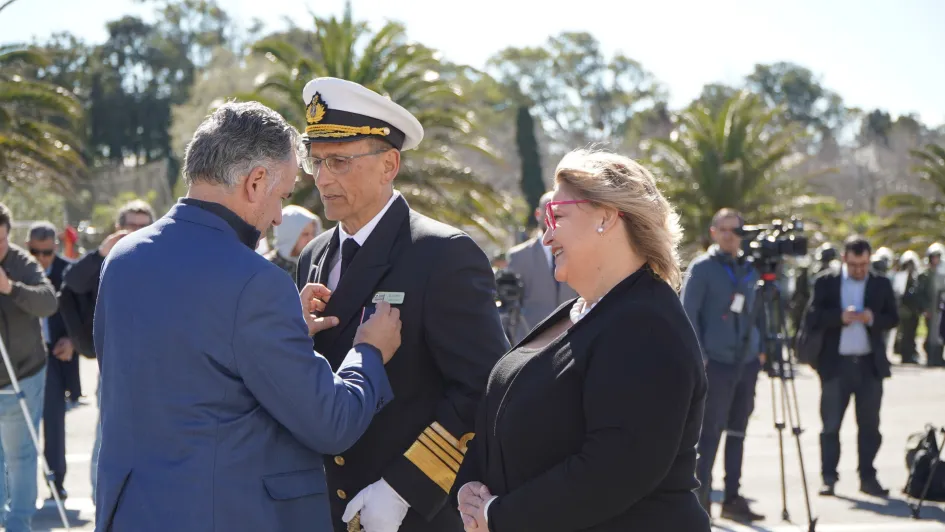 Asunción comandante en jefe de la Armada-18