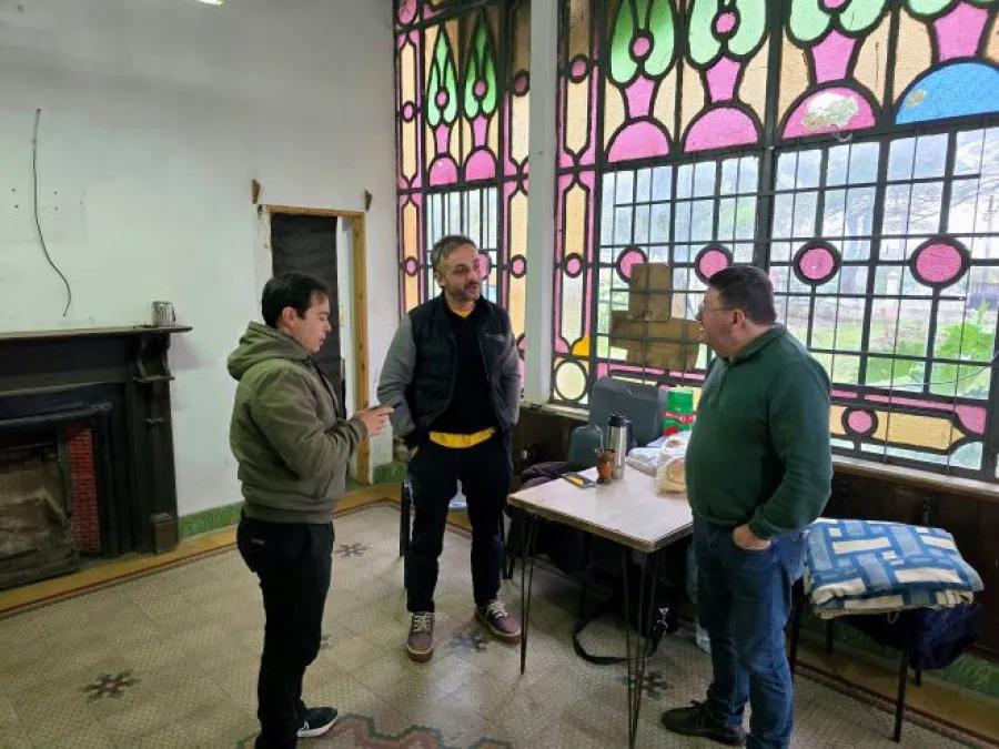 c6149634806538966eb4075d8f46821f_XL