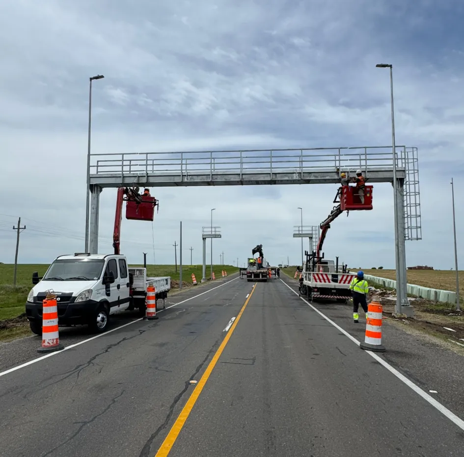 WhatsApp Image 2025-10-22 at 14.05.07 (1)