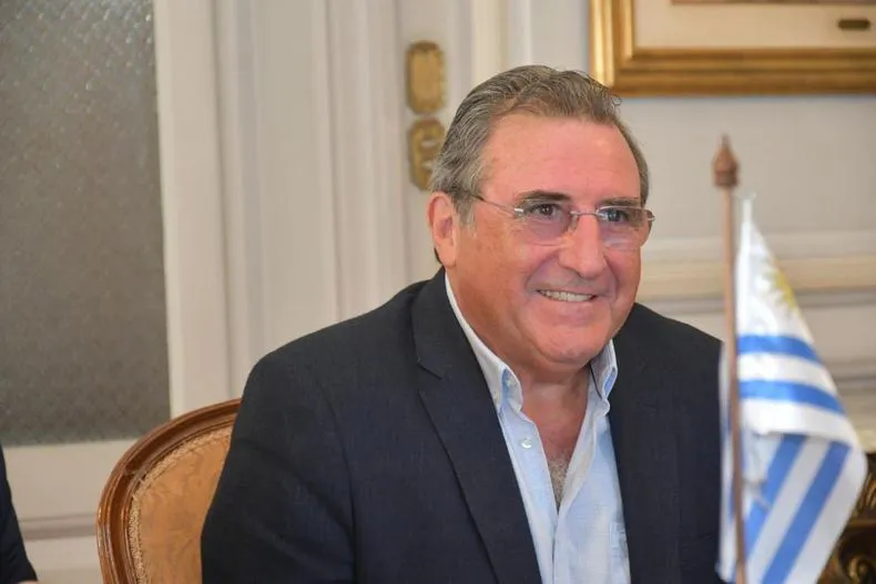 ministro-armando-castaingdebatjpg