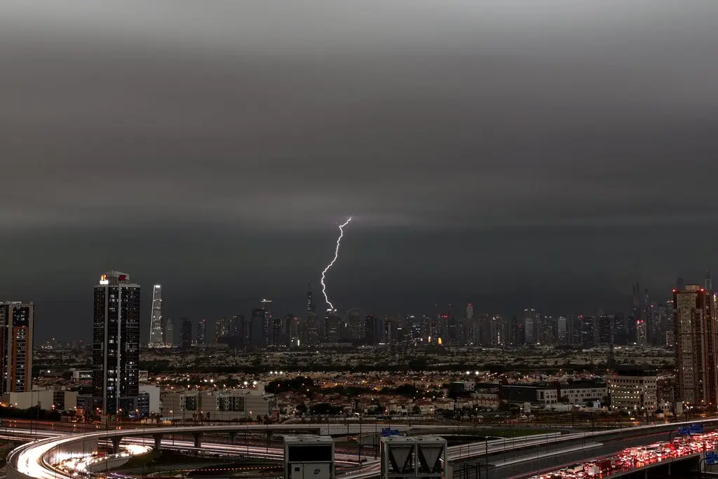 17xp-oman03-gjft-jumbo