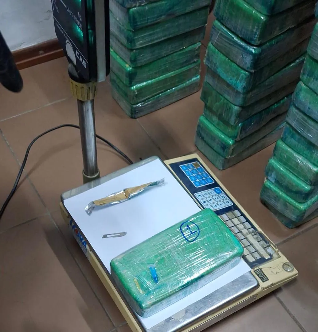 c8291bb0-0887-4df6-9ef7-43a596fc675a