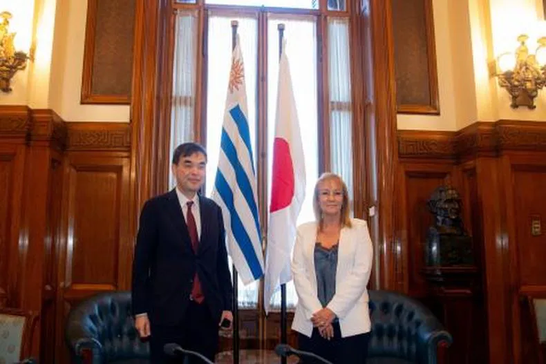 051224-vicepresidenta-electa-emb-japon_0025jpg