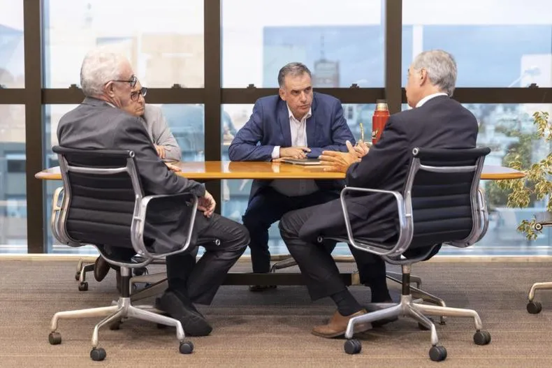 anuncio-primer-viaje-oficial-1-2jpeg